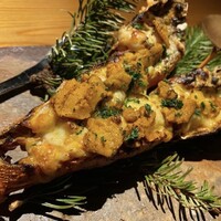 大伊勢海老一本の黄金うに焼き