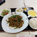 四川料理 麻哥 - 青椒肉絲＆ご飯定食セット