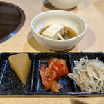 Kankan - ご飯、ナムル類、キムチはセルフおかわり無料です