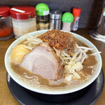 Suzukiya - 子豚ラーメン830円・辛油120円・味玉（クーポン利用）