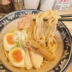 秋葉原つけ麺 油そば 楽 - 