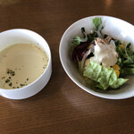 Jinjazu Bichi Sanshain - スープとサラダ