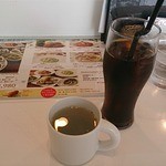キンカウーカ グリル&オイスターバー - ランチのスープとコーヒー