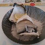キンカウーカ グリル&オイスターバー - 岩牡蠣