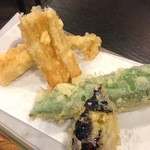 小茄子と獅子唐に穴子が足されて