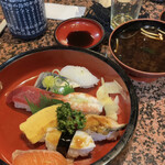 半平寿司 - 