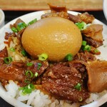 鳥良商店 - どて飯です