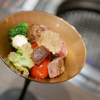 焼肉 いのうえ 国分寺店 - カクテルサラダ ¥900