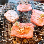 月波　炭火焼肉 - 