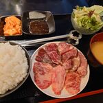 h Yakiniku Takatouen - 