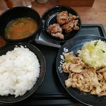 伝説のすた丼屋 - 