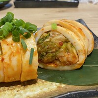 豚焼肉 グルマンズ - 名物１本まるごとイカキムチ
