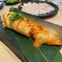 豚焼肉 グルマンズ - 名物１本まるごとイカキムチ