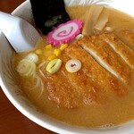 のうりえ食堂 - 味噌ラーメン（900円）にカツ乗せ（200円）