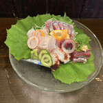 かもめ食堂 - 刺し身の盛合せ