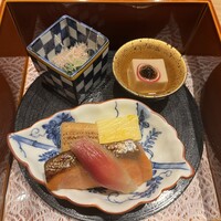 個室会席 北大路 新橋茶寮 汐留シティセンター店 - 【前　菜】前菜重箱七種