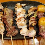居酒屋鳥のぶ - 串焼き（塩）