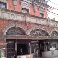 三嶋亭 本店 - 格調高い時計店。三条通り、三嶋亭から徒歩3分。