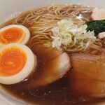 オカモト醤油ヌードル - 味玉オカモト醤油ヌードル