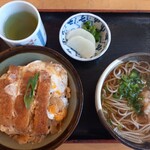 Sobakura - 本日のランチ　カツ丼とおそば(770円)