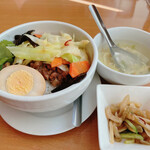 新台北 - 魯肉飯ランチ