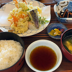 Taishuu Isoryouri Isobe - 天ぷら定食 2200円。