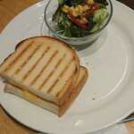 珈琲館 - 料理写真:モーニング　ハムチーズトーストサンド　ドリンク付き　650円　2021/09
