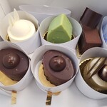 Patisserie Ravi,e relier - 