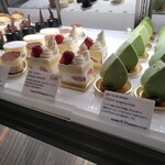 Patisserie Ravi,e relier - 