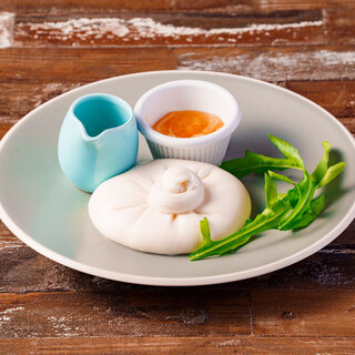 併設工房で作る自家製チーズ