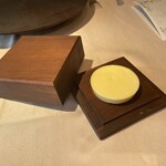 ラ・テラス - バターケースは桜の木