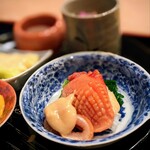 茜坂大沼 - 八寸の全体像を撮り忘れました(;^_^A   宮城の赤貝のヌタも、酢味噌の塩梅が好き♪