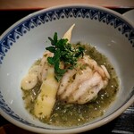 茜坂大沼 - 鮎魚女も好きなお魚の一つです。蕨を叩いてねばねばにした餡で頂きました。月山筍も嬉しいです。