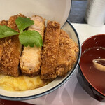 厚切りとじないカツ丼 六かつ - 