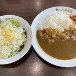 CoCo壱番屋 - 『ヤサイサラダ、ココイチベジカレー(ライス150g)+福神漬』