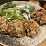 Akakara Nabe To Seseri Yaki No Yakiniku Izakaya Akakara - 2023/05/17
                爆弾からあげ定食 4個 638円→538円
                ✴︎大ライス×2・スープ×1
                ✴︎食べログ限定Tポイント -100円
                ✴︎アンケート 雪見だいふく