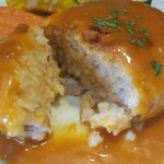 キッチン ブルー グローブ - 海老のすり身と長芋のハンバーグ、長芋が出てきます