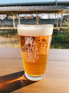 Cafe & Wine bar O-de-Pa-ru - 工藝恐龍淡色艾爾