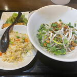 四川料理真味 - 重慶小麺+半チャーハン880円