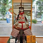 Kezurihi Hinamonogatari - 店内の人形