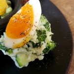 YATSUDOKIYA CAFE - ブロッコリーとズッキーニ入りクリームポテト