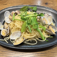 Tavernetta Salvatore 仙台 - あさりとせりのボンゴレビアンコ