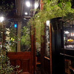 ALMA - お洒落なエントランス