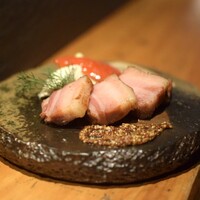 大山ベーコンステーキ ブルサンチーズと粒マスタード