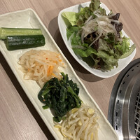 近江うし 焼肉 にくTATSU 青山本店 - 