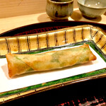 多仁本 - 珍しく春巻き　白魚と大葉、ウド　パリッと弾ける食感、いいですね♫