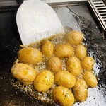 道とん堀 - 料理写真:「北海道産じゃがいもの鉄板焼き」480円税込み♫