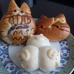 パン工房 ぴんぽんぱん - 料理写真:トトロ・キティ・３匹のこぶた
