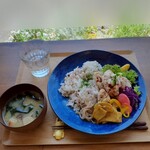 Terra - ソイミート唐揚げプレート1,100円税込、みそ汁100円税込