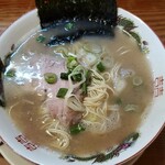 長浜豚骨まるえいラーメン - 